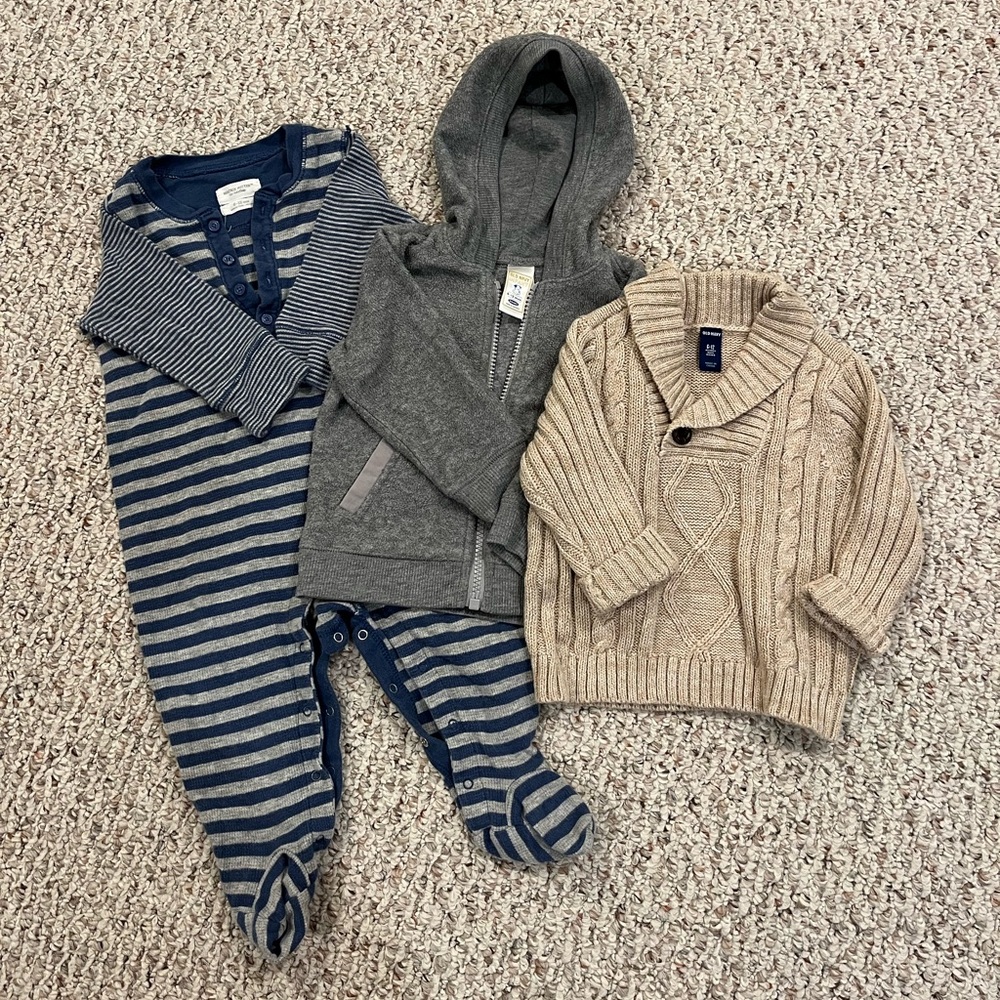 Old Navy/Gap 6-12MO Lot
